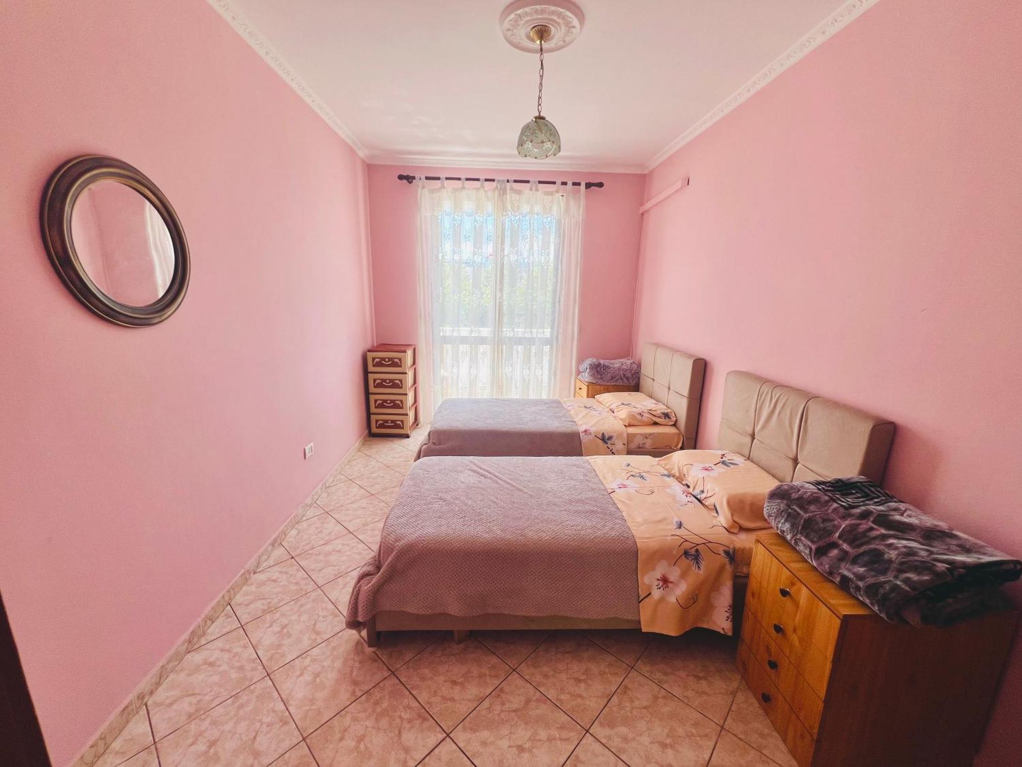 Lovely 3-Bedroom Rental Unit In Durrës 외부 사진